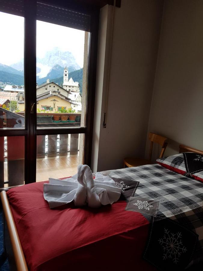 Albergo Posta Colle Santa Lucia Exterior photo