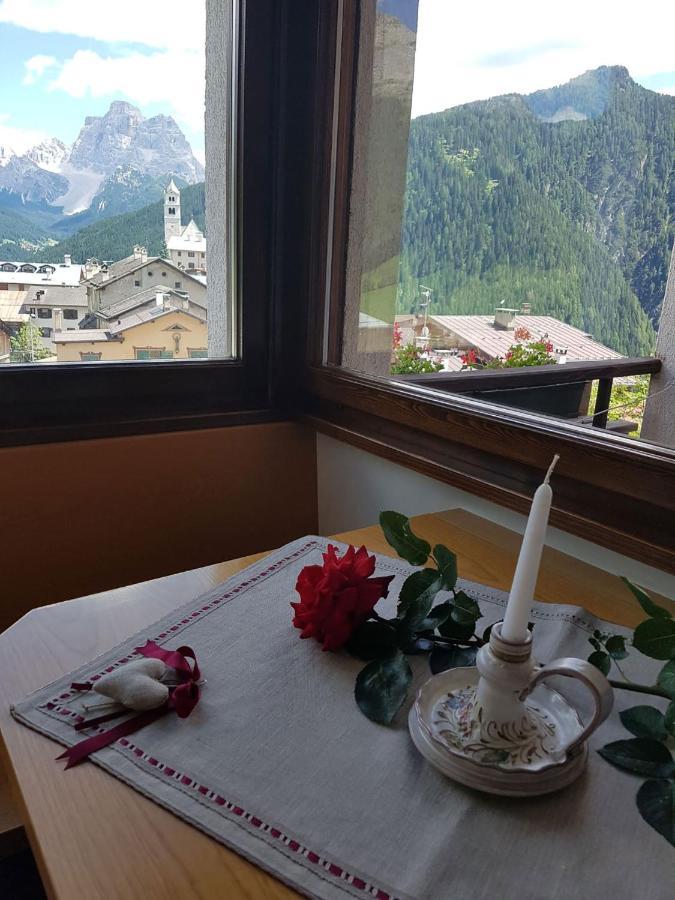 Albergo Posta Colle Santa Lucia Exterior photo
