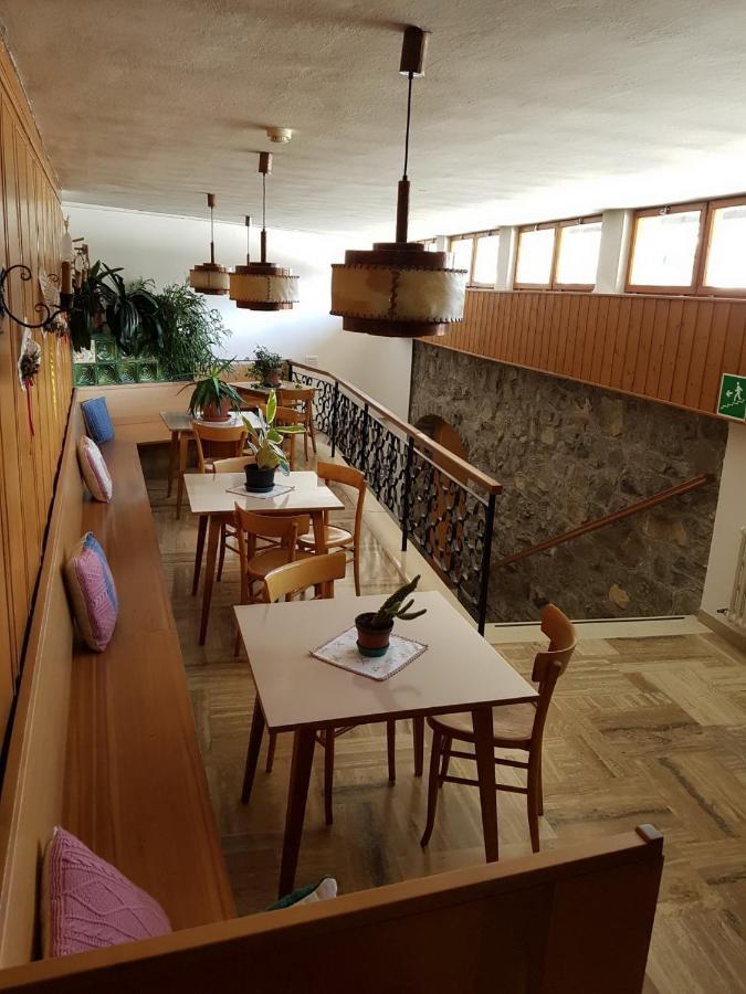Albergo Posta Colle Santa Lucia Exterior photo
