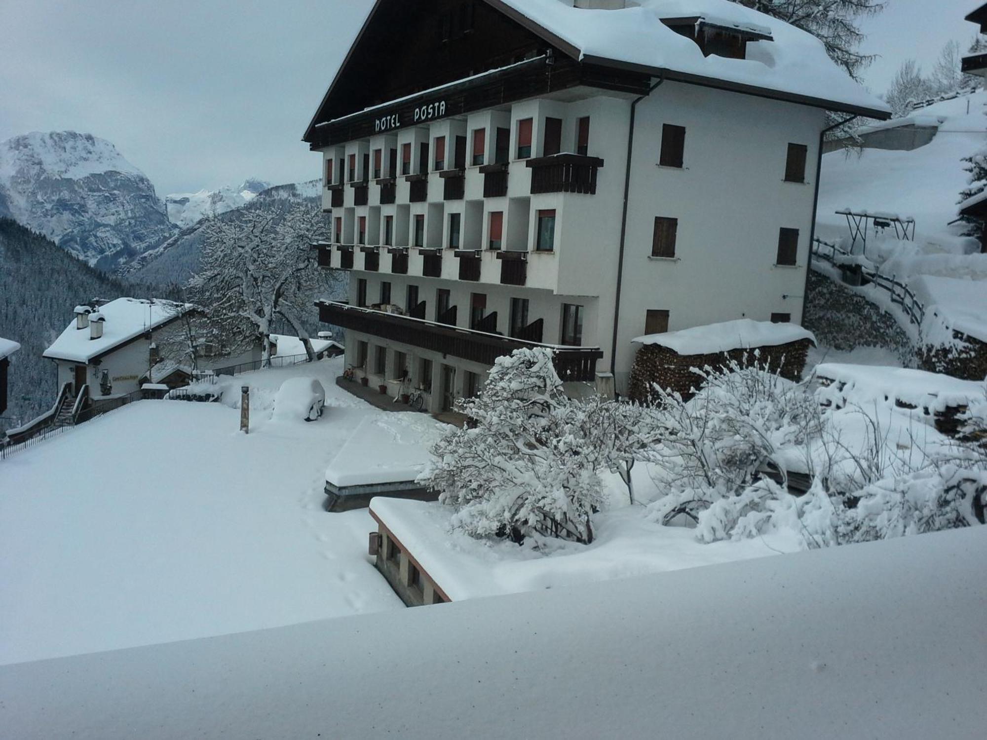 Albergo Posta Colle Santa Lucia Exterior photo